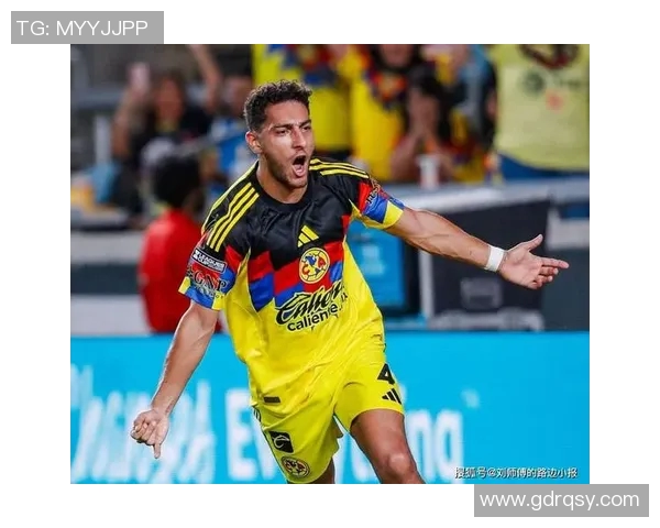 足球夏窗转会潮流解析新星崛起与老将离队的背后故事